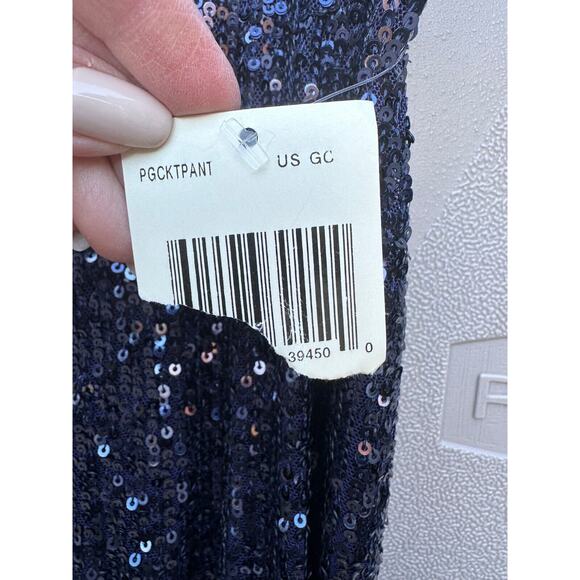 Guess by Marciano All Over Sequin Cropped Top & High Rise Flare Leg Pants Set XS - Picture 9 of 15